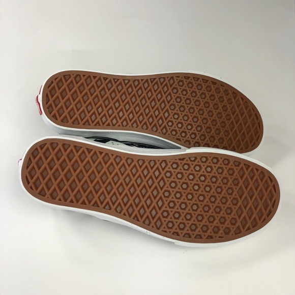 Vans Off The Wall Classic Slip On ‘Alien Ghosts’ - Picture 10 of 10